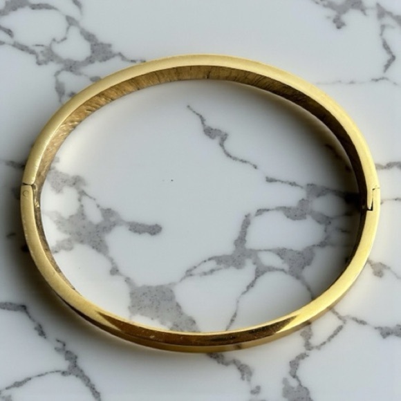 Gold Heart Bangle Bracelet - Picture 2 of 2